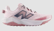 Load image into Gallery viewer, New Balance Wms WNTR16T
